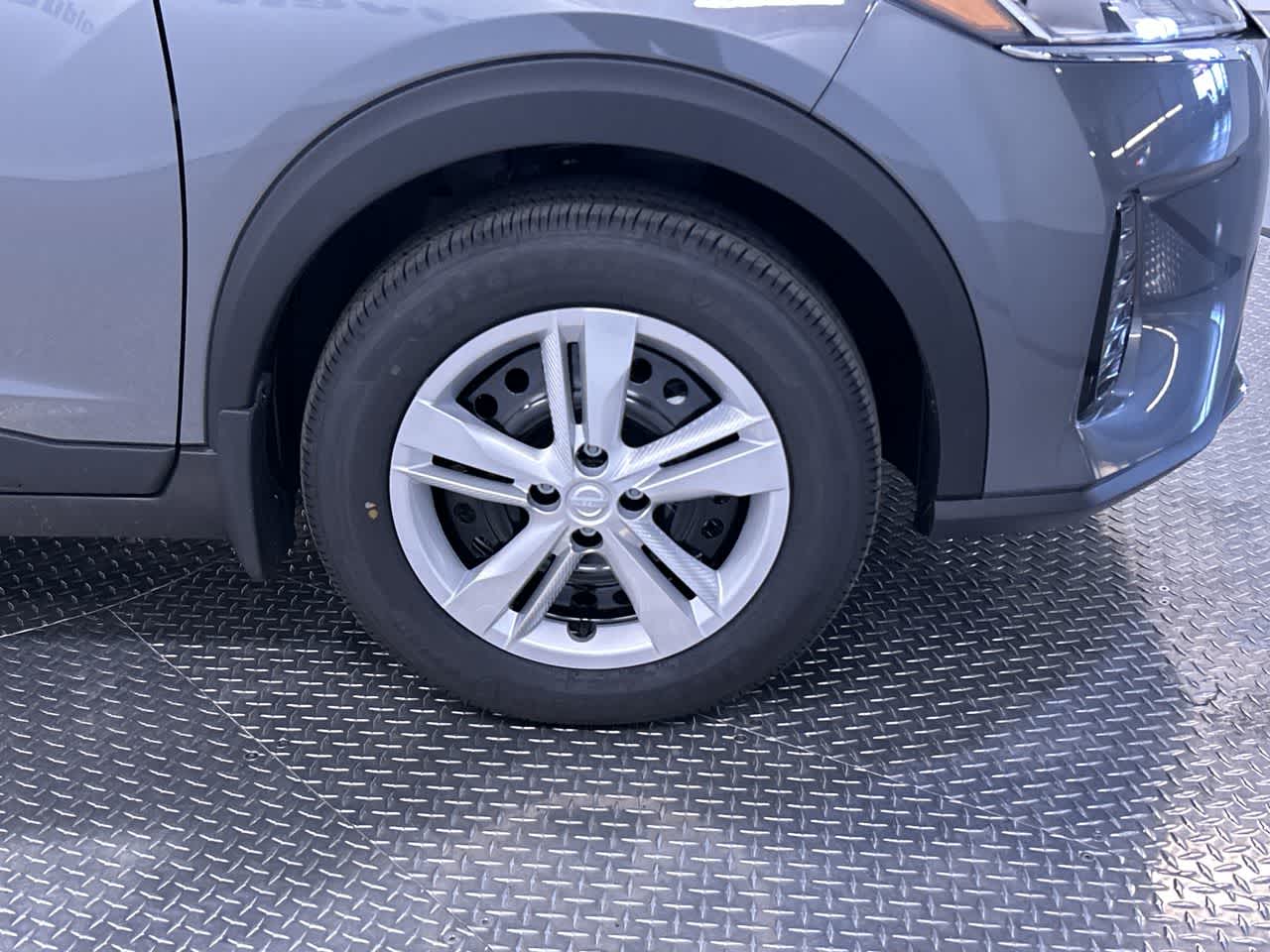 new 2025 Nissan Kicks Play car, priced at $22,934