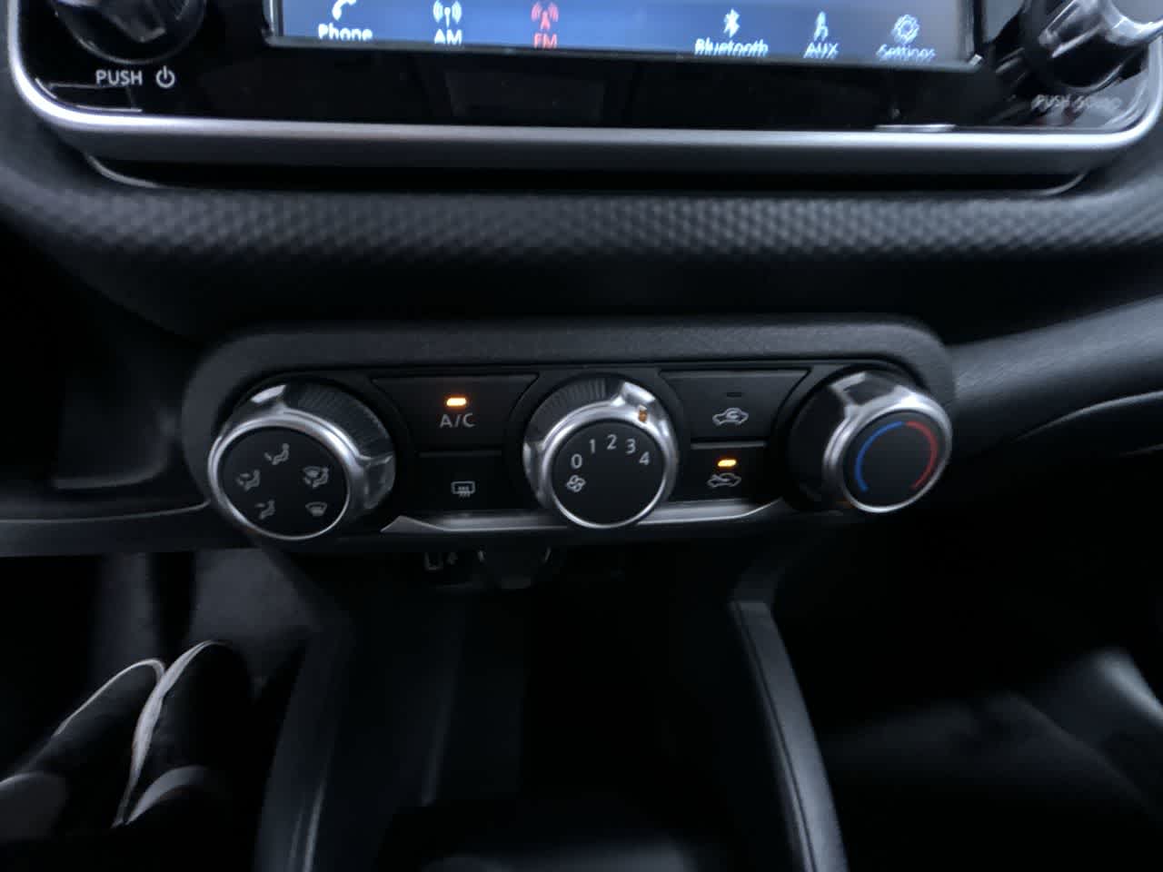 new 2025 Nissan Kicks Play car, priced at $22,934
