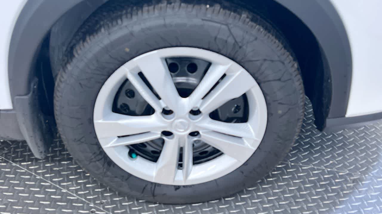 new 2025 Nissan Kicks Play car, priced at $22,934