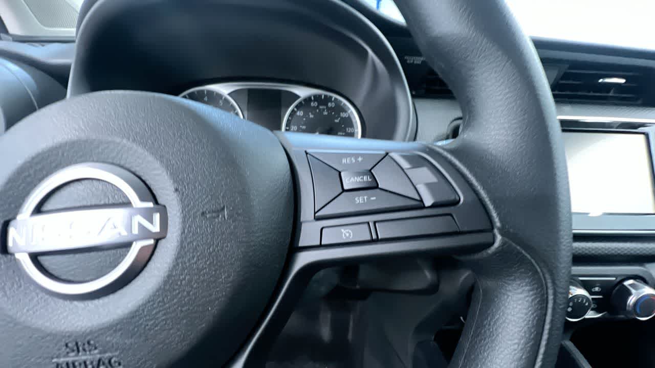 new 2025 Nissan Kicks Play car, priced at $22,934