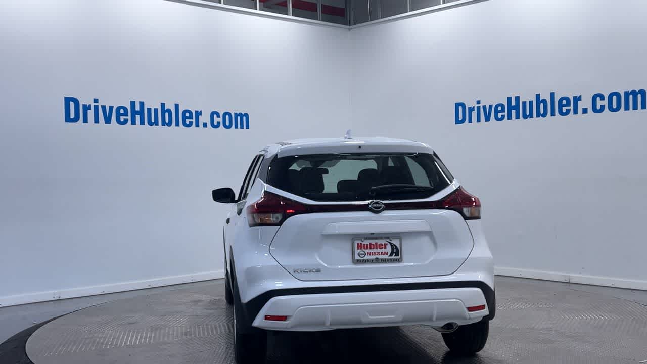 new 2025 Nissan Kicks Play car, priced at $22,934