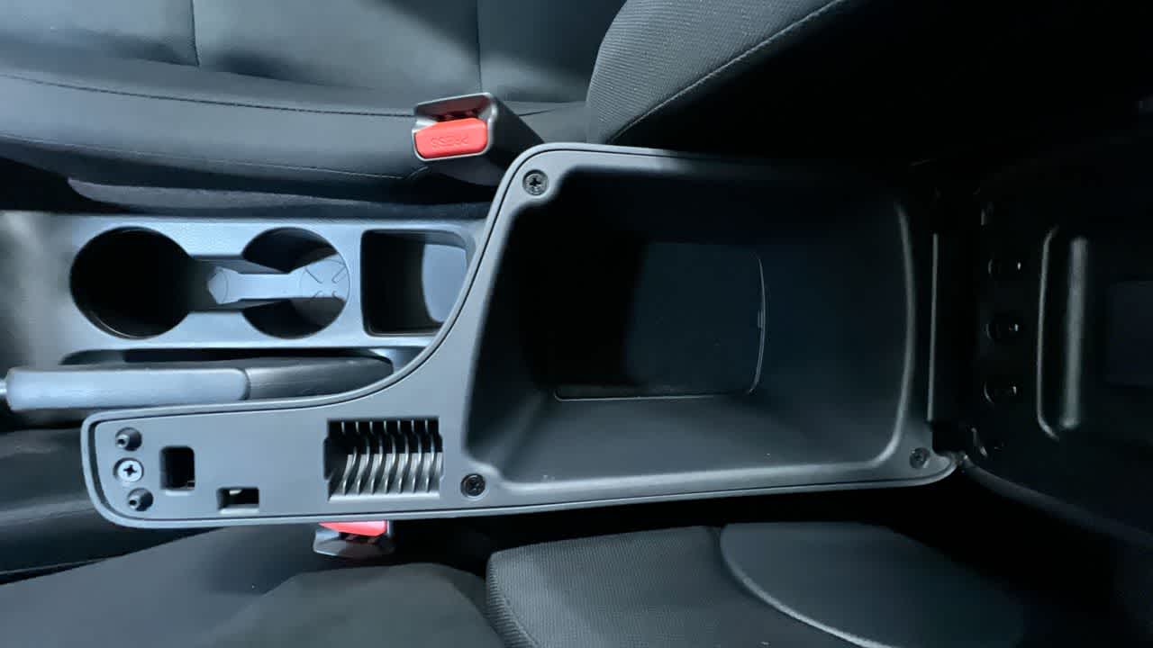 new 2025 Nissan Kicks Play car, priced at $22,934