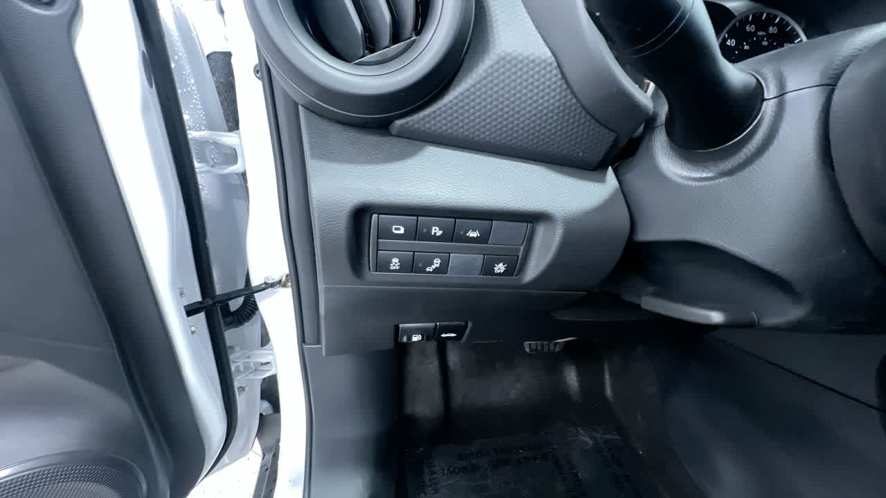 new 2025 Nissan Kicks Play car, priced at $22,934