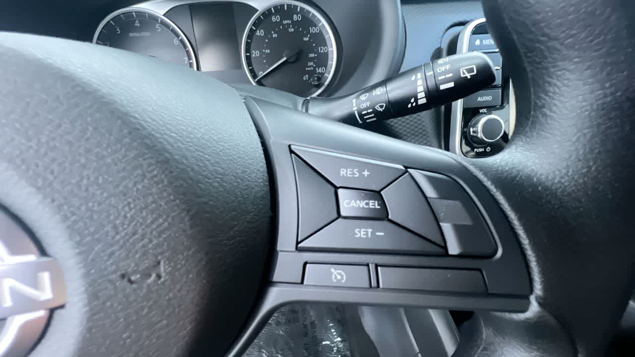 new 2025 Nissan Kicks Play car, priced at $22,857