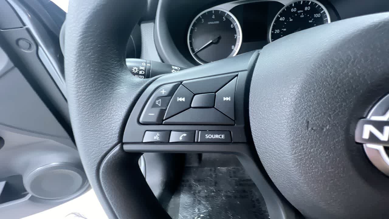 new 2025 Nissan Kicks Play car, priced at $22,857