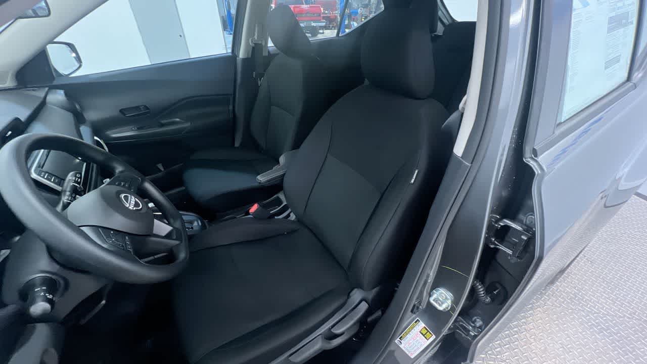 new 2025 Nissan Kicks Play car, priced at $22,857