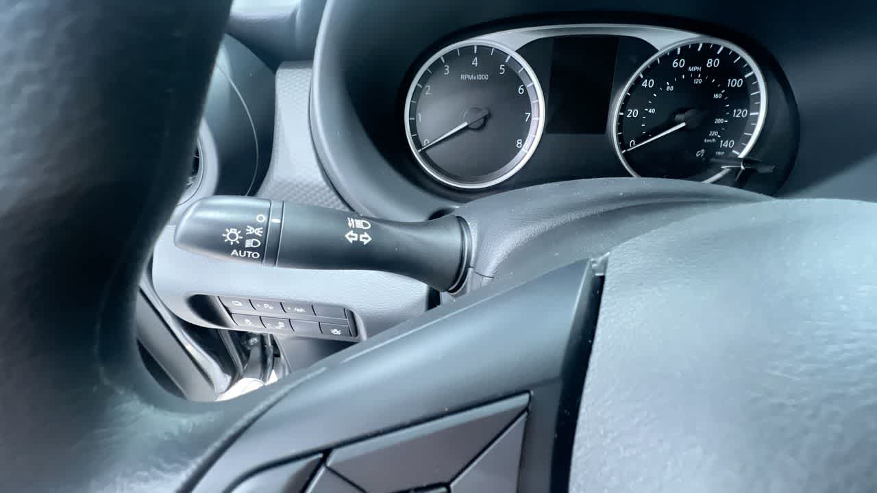 new 2025 Nissan Kicks Play car, priced at $22,857