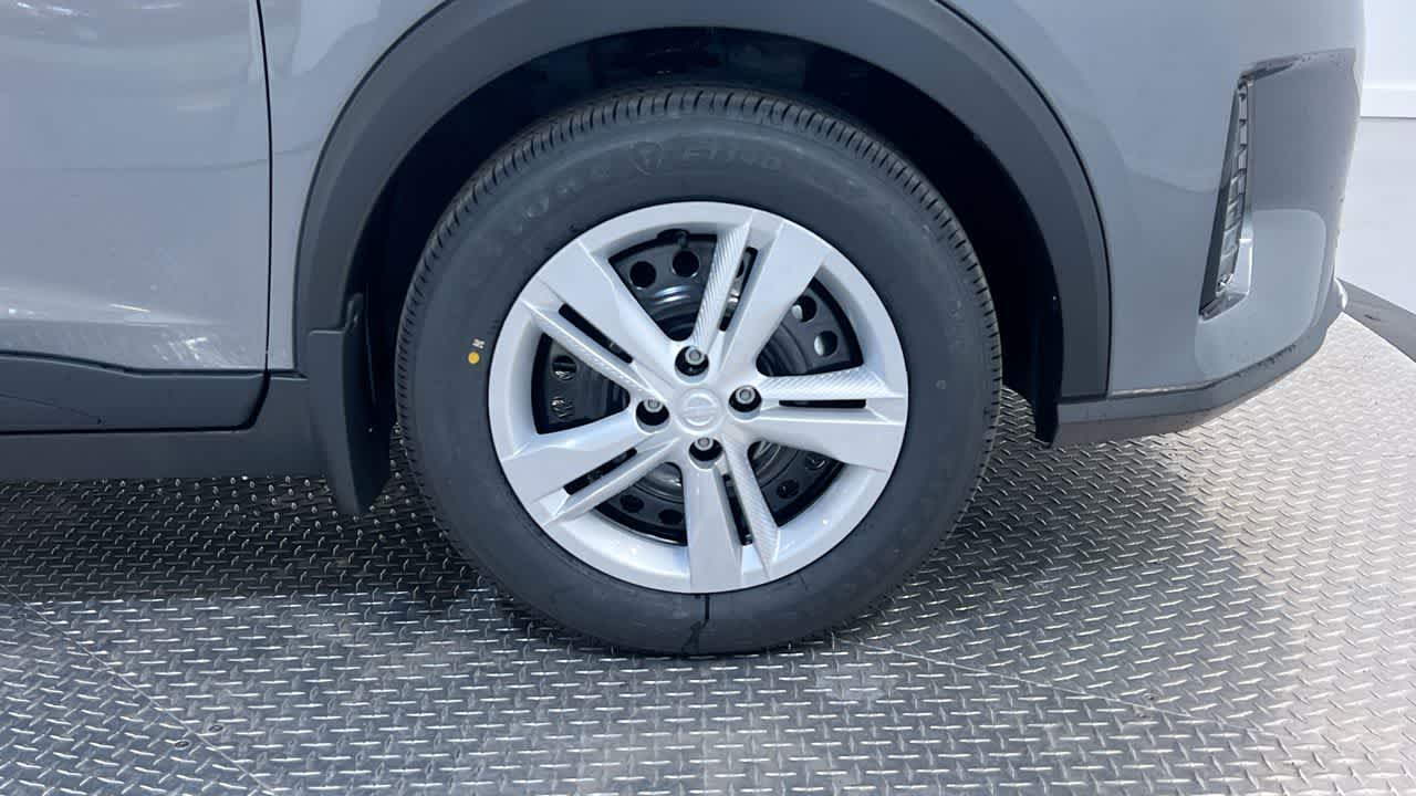 new 2025 Nissan Kicks Play car, priced at $22,857