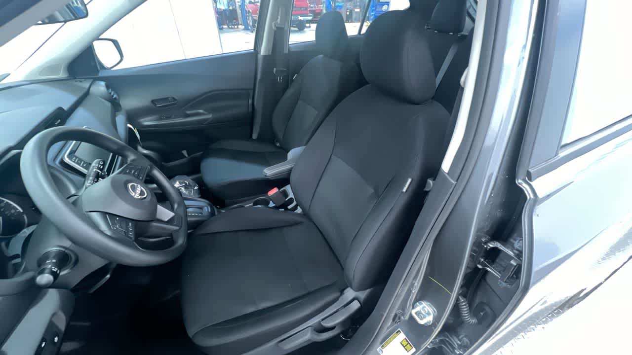 new 2025 Nissan Kicks Play car, priced at $22,857