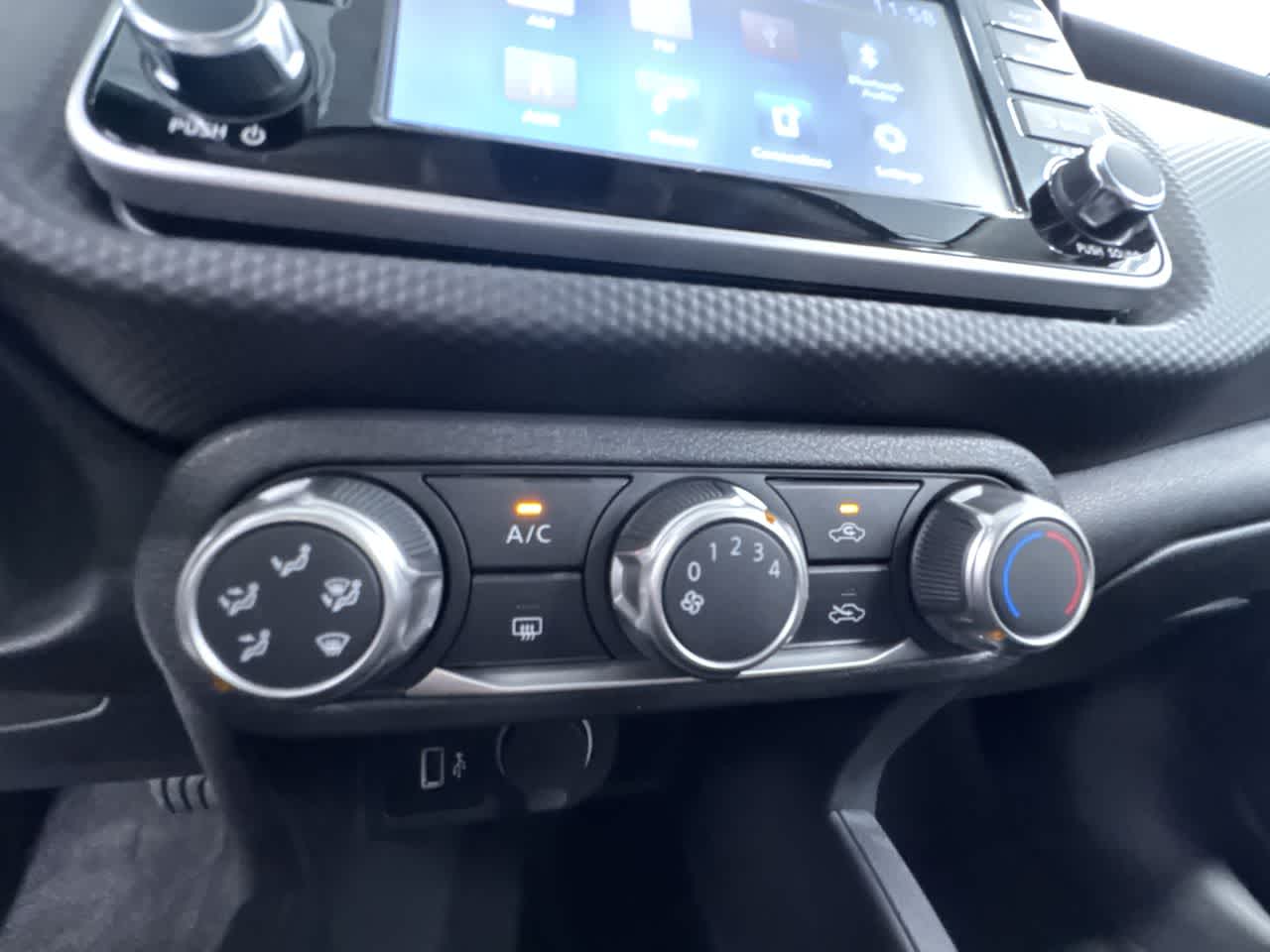 new 2025 Nissan Kicks Play car, priced at $21,782