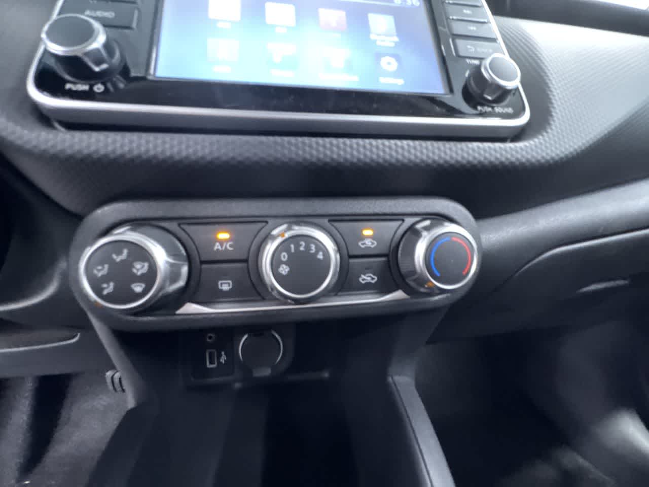 new 2025 Nissan Kicks Play car, priced at $22,857
