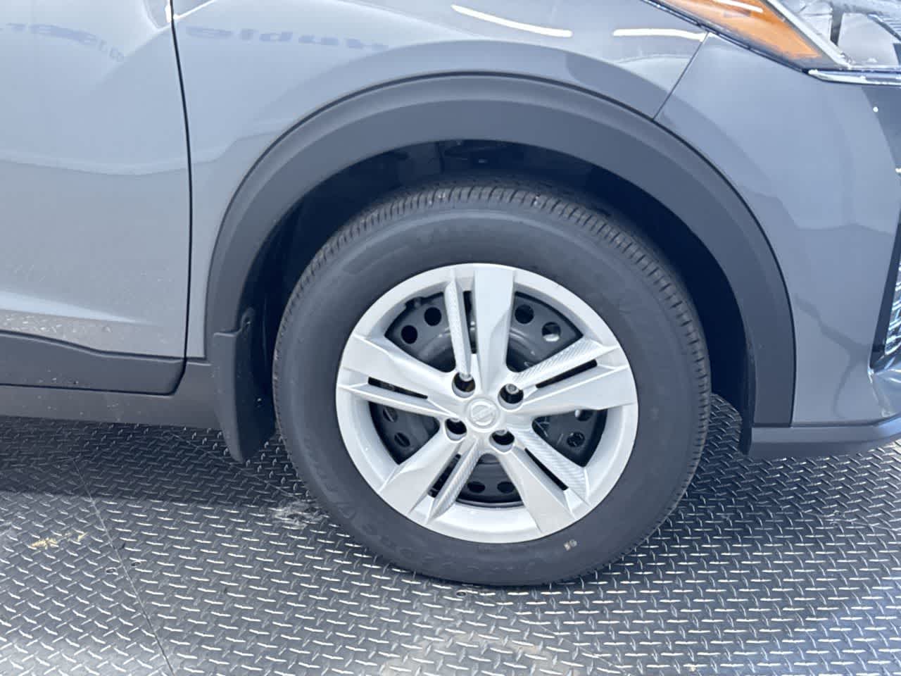 new 2025 Nissan Kicks Play car, priced at $22,857