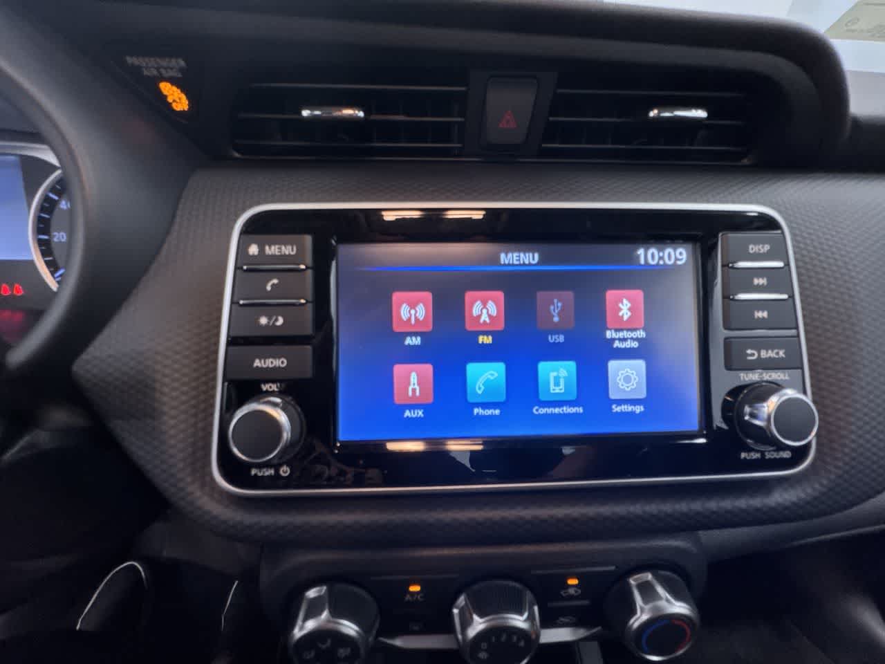 new 2025 Nissan Kicks Play car, priced at $22,857