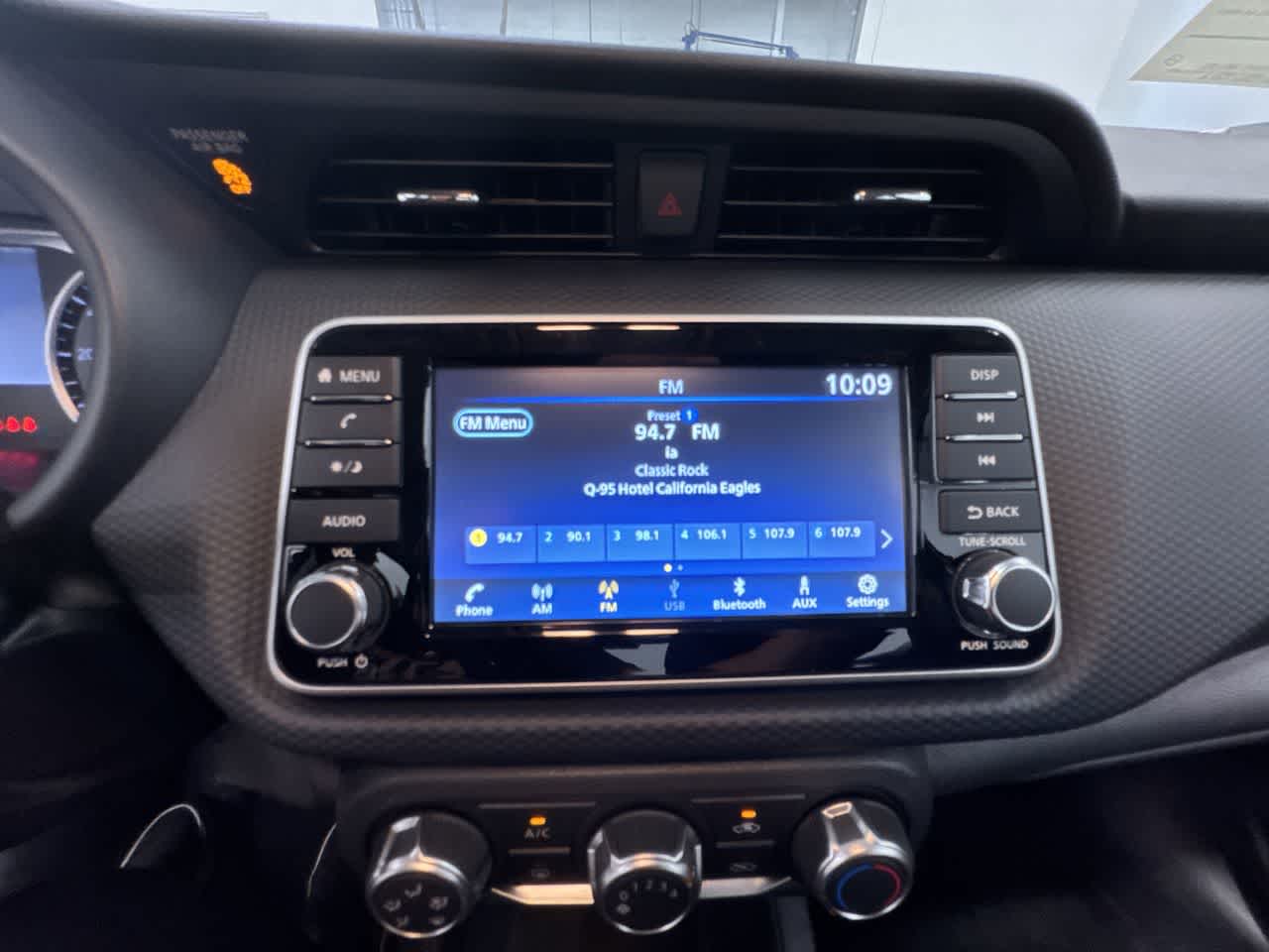 new 2025 Nissan Kicks Play car, priced at $22,857