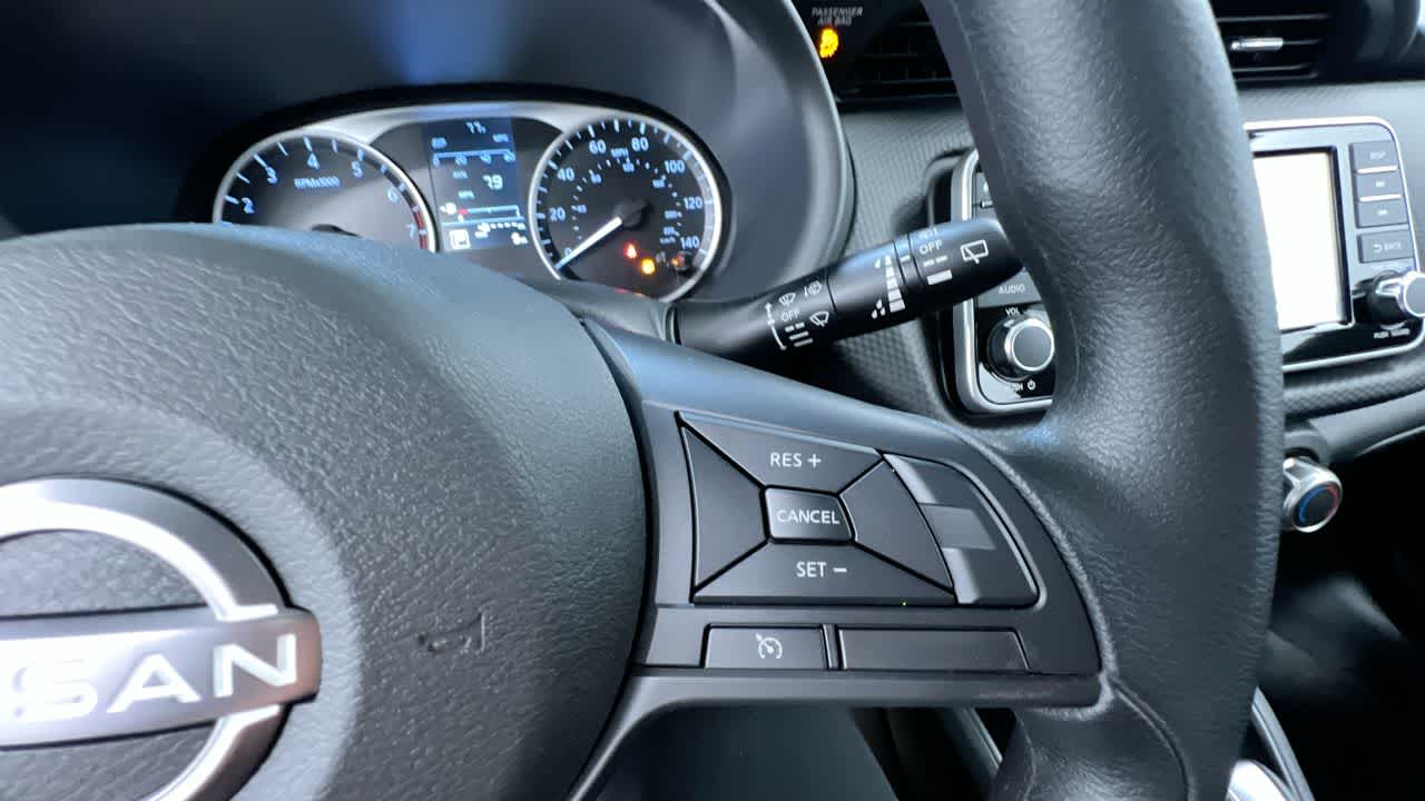 new 2025 Nissan Kicks Play car, priced at $23,850