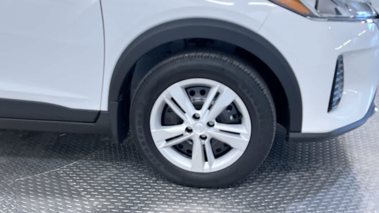 new 2025 Nissan Kicks Play car, priced at $23,850