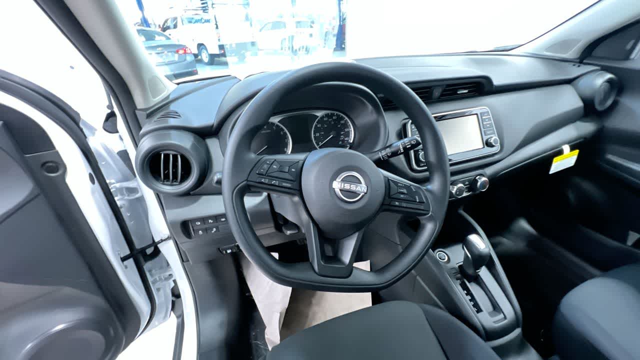 new 2025 Nissan Kicks Play car, priced at $23,850
