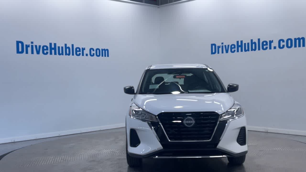 new 2025 Nissan Kicks Play car, priced at $23,850