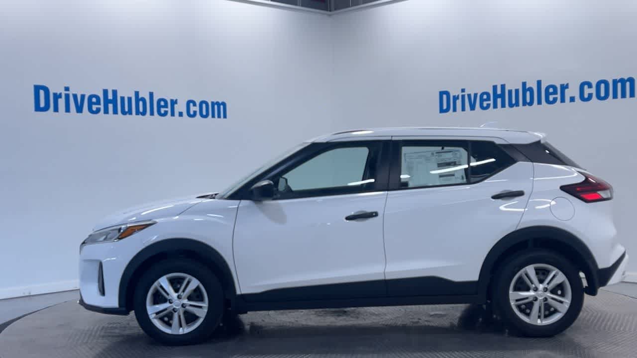 new 2025 Nissan Kicks Play car, priced at $23,850