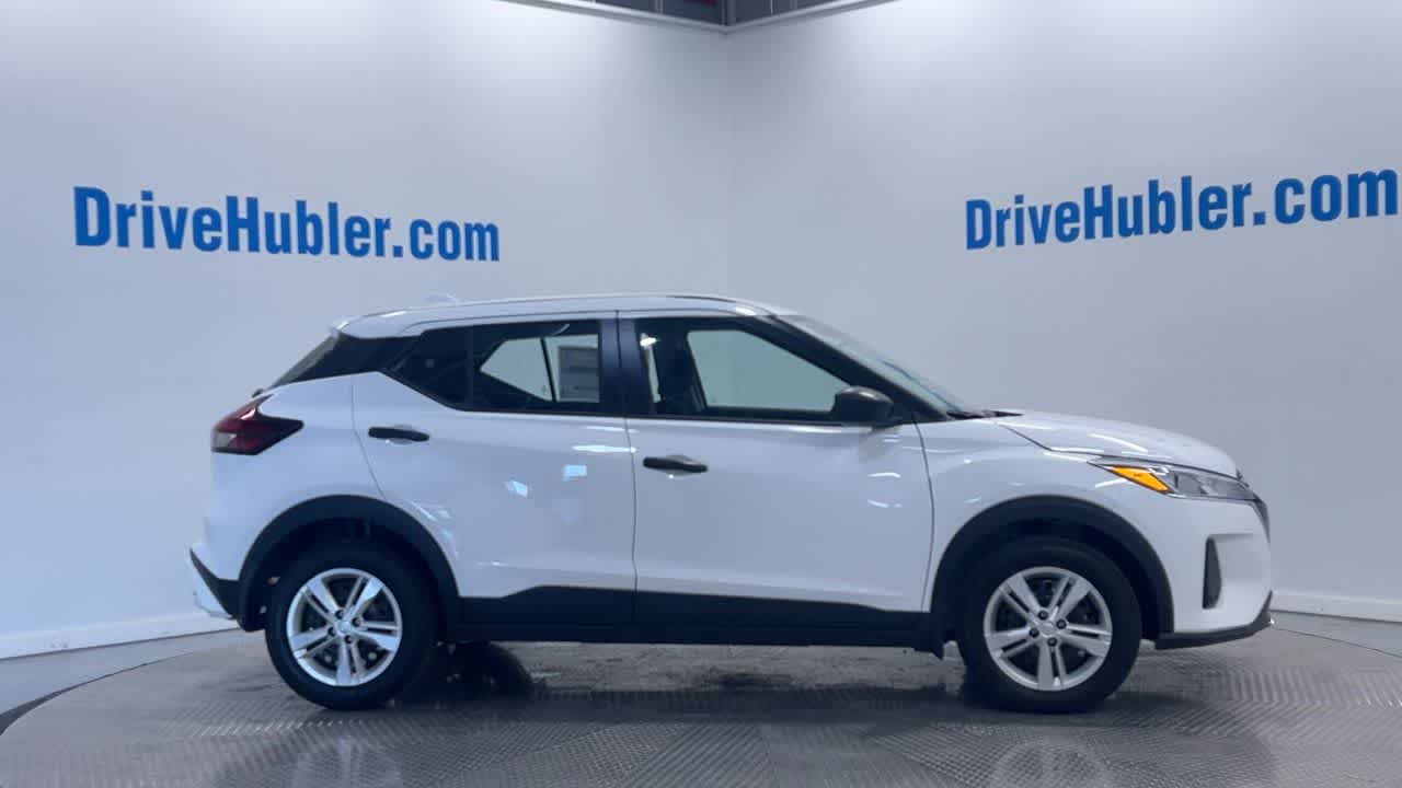 new 2025 Nissan Kicks Play car, priced at $23,850