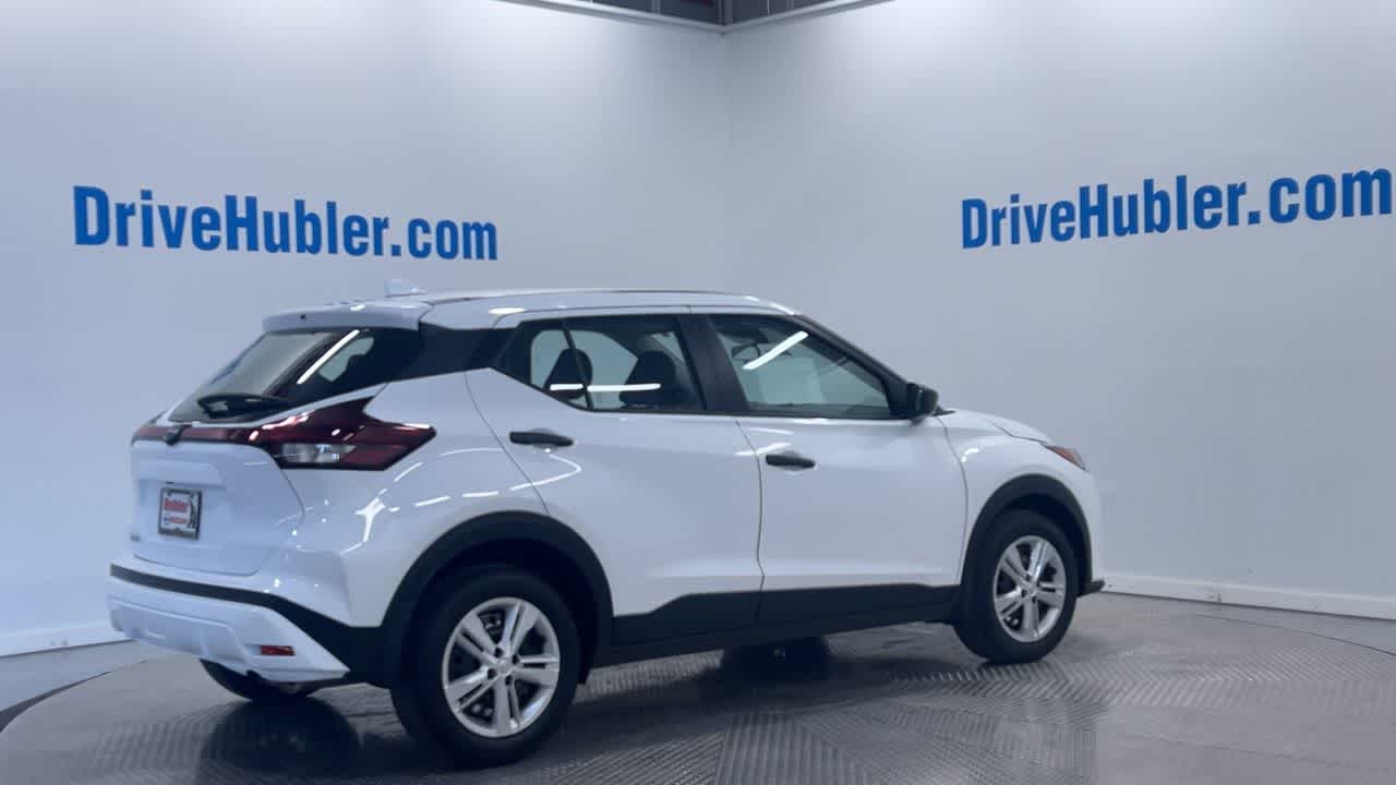 new 2025 Nissan Kicks Play car, priced at $23,850