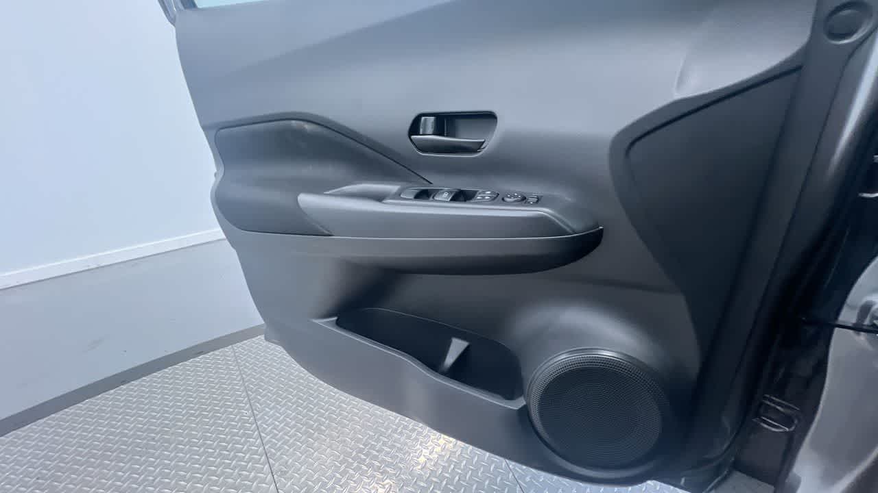 new 2025 Nissan Kicks Play car, priced at $23,850