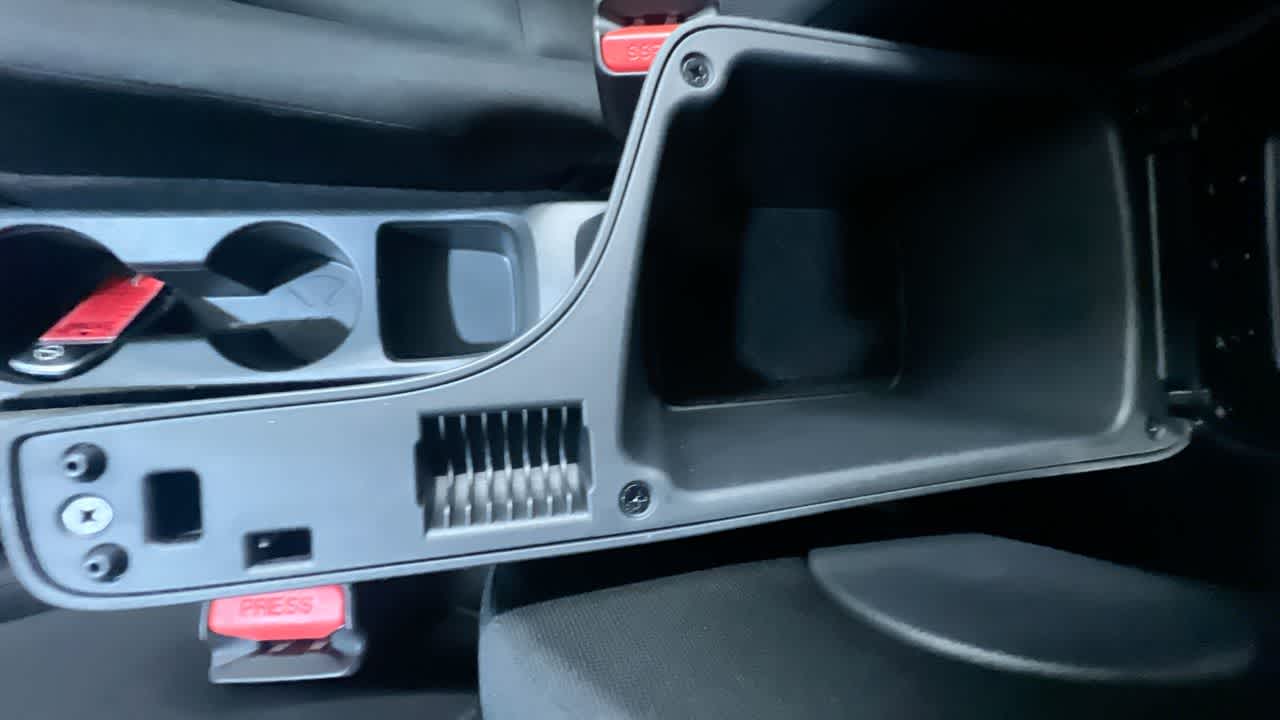 new 2025 Nissan Kicks Play car, priced at $23,850