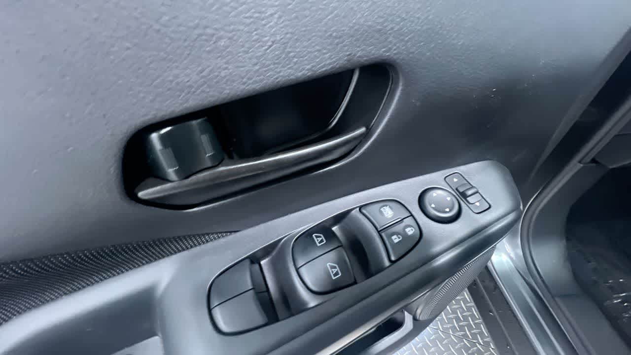 new 2025 Nissan Kicks Play car, priced at $23,850