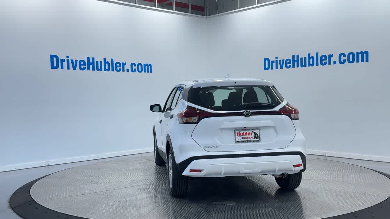 new 2025 Nissan Kicks Play car, priced at $23,850