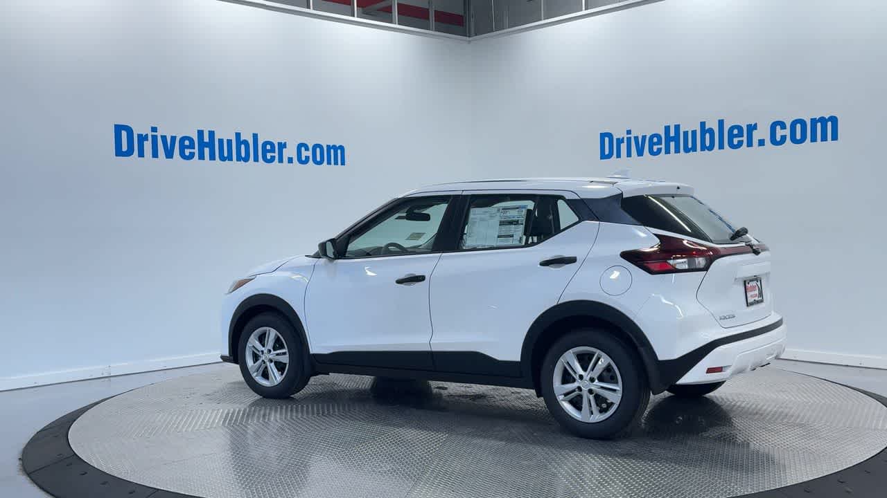new 2025 Nissan Kicks Play car, priced at $23,850