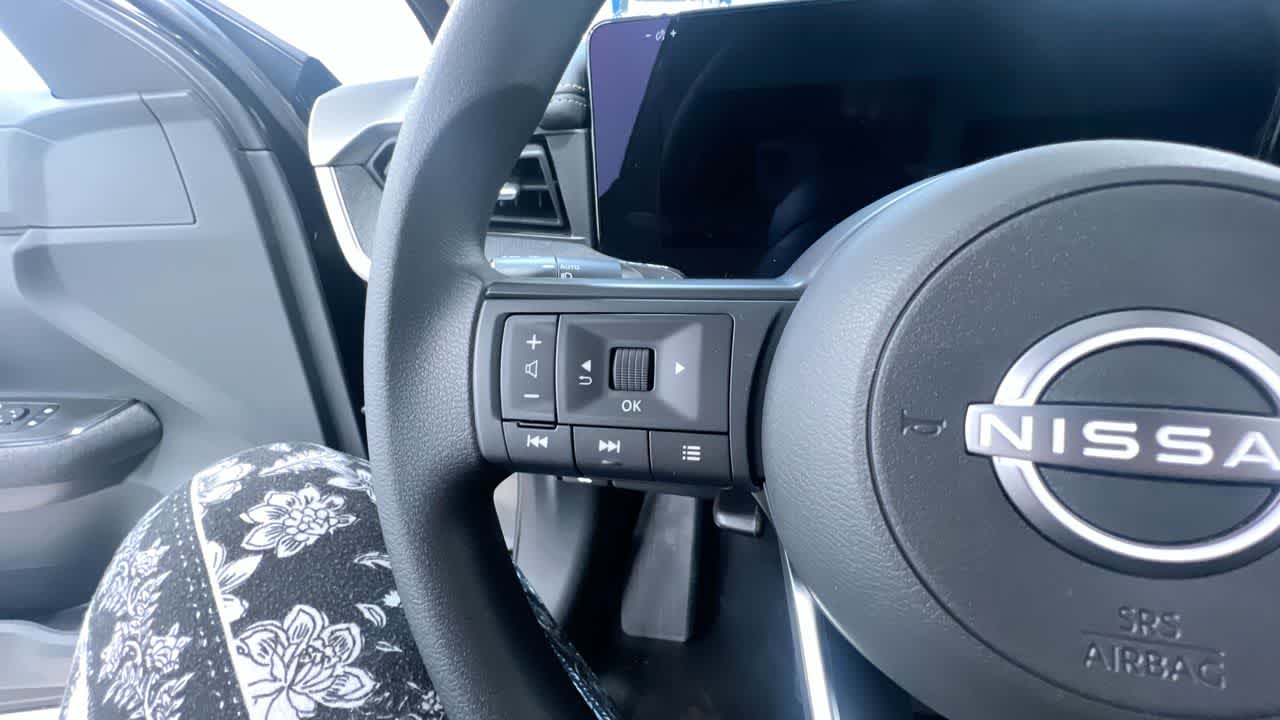 new 2025 Nissan Kicks car, priced at $26,184