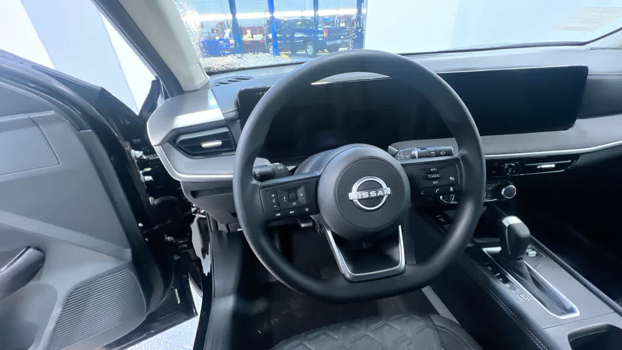 new 2025 Nissan Kicks car, priced at $26,184