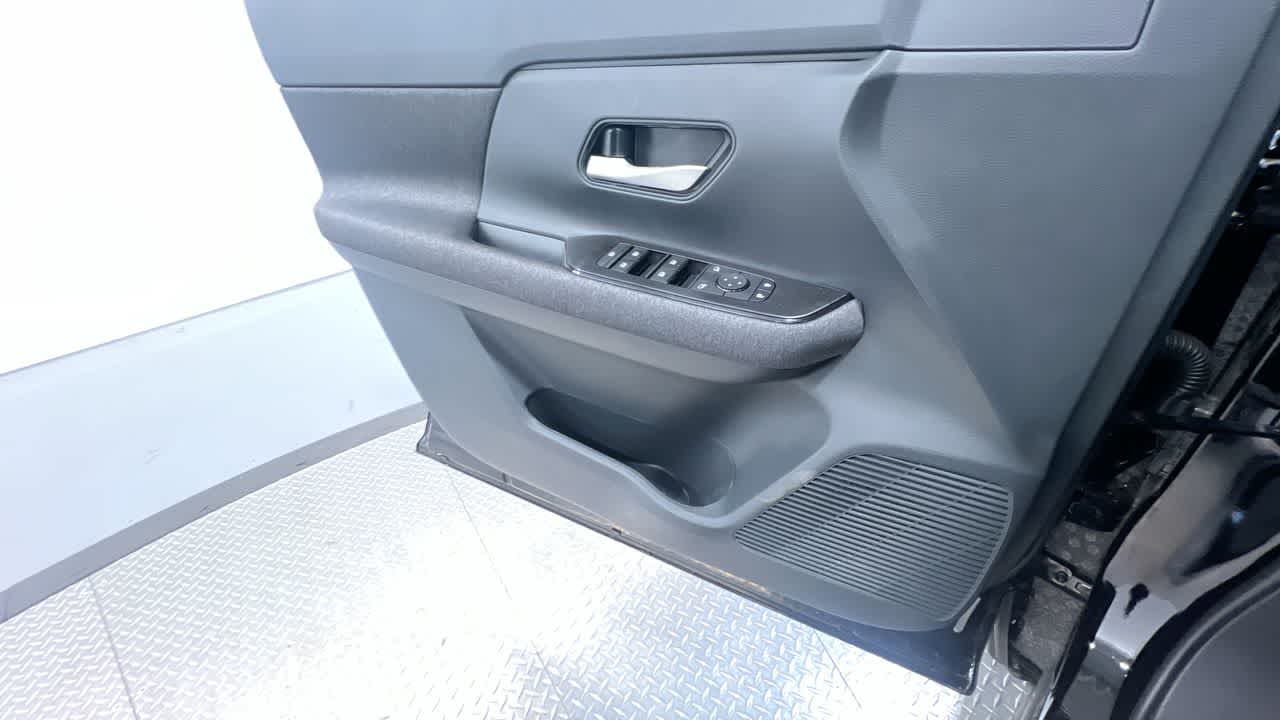 new 2025 Nissan Kicks car, priced at $26,184