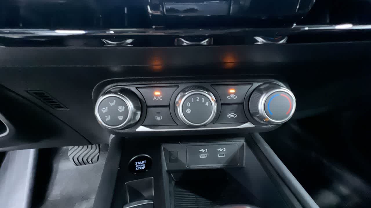 new 2025 Nissan Kicks car, priced at $26,184