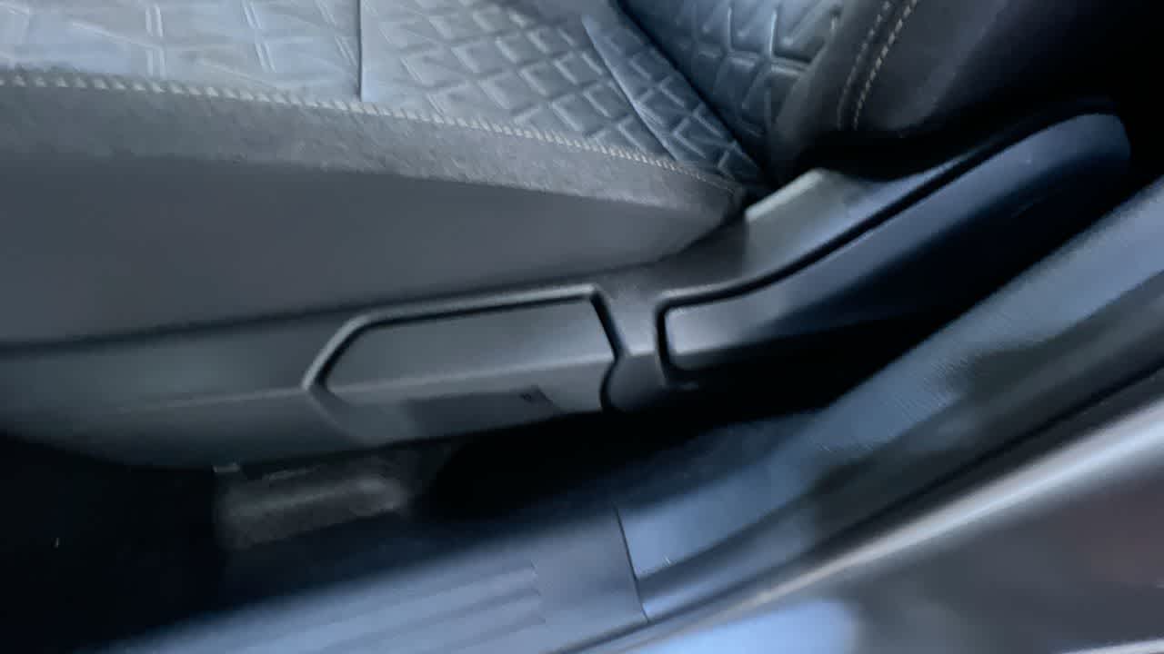 new 2025 Nissan Kicks car, priced at $26,184