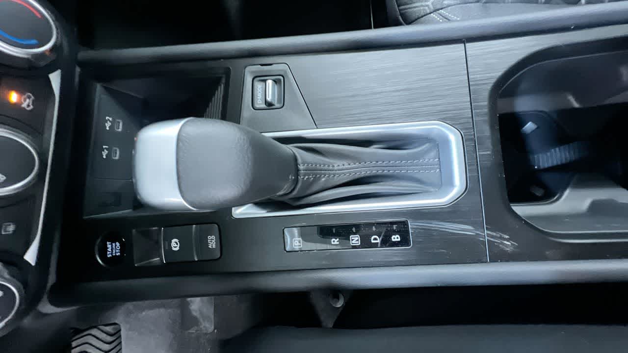 new 2025 Nissan Kicks car, priced at $26,184