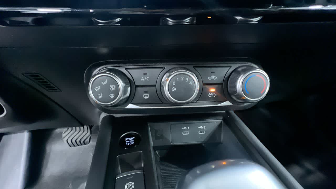 new 2025 Nissan Kicks car, priced at $26,184