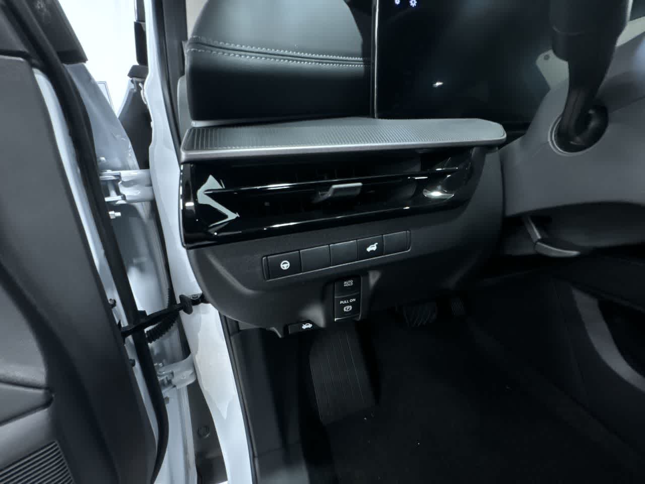 new 2025 Nissan Murano car, priced at $40,951