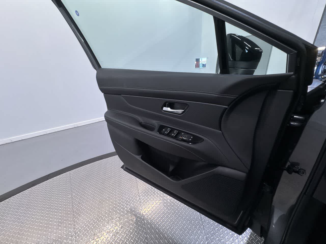 new 2025 Nissan Murano car, priced at $37,531
