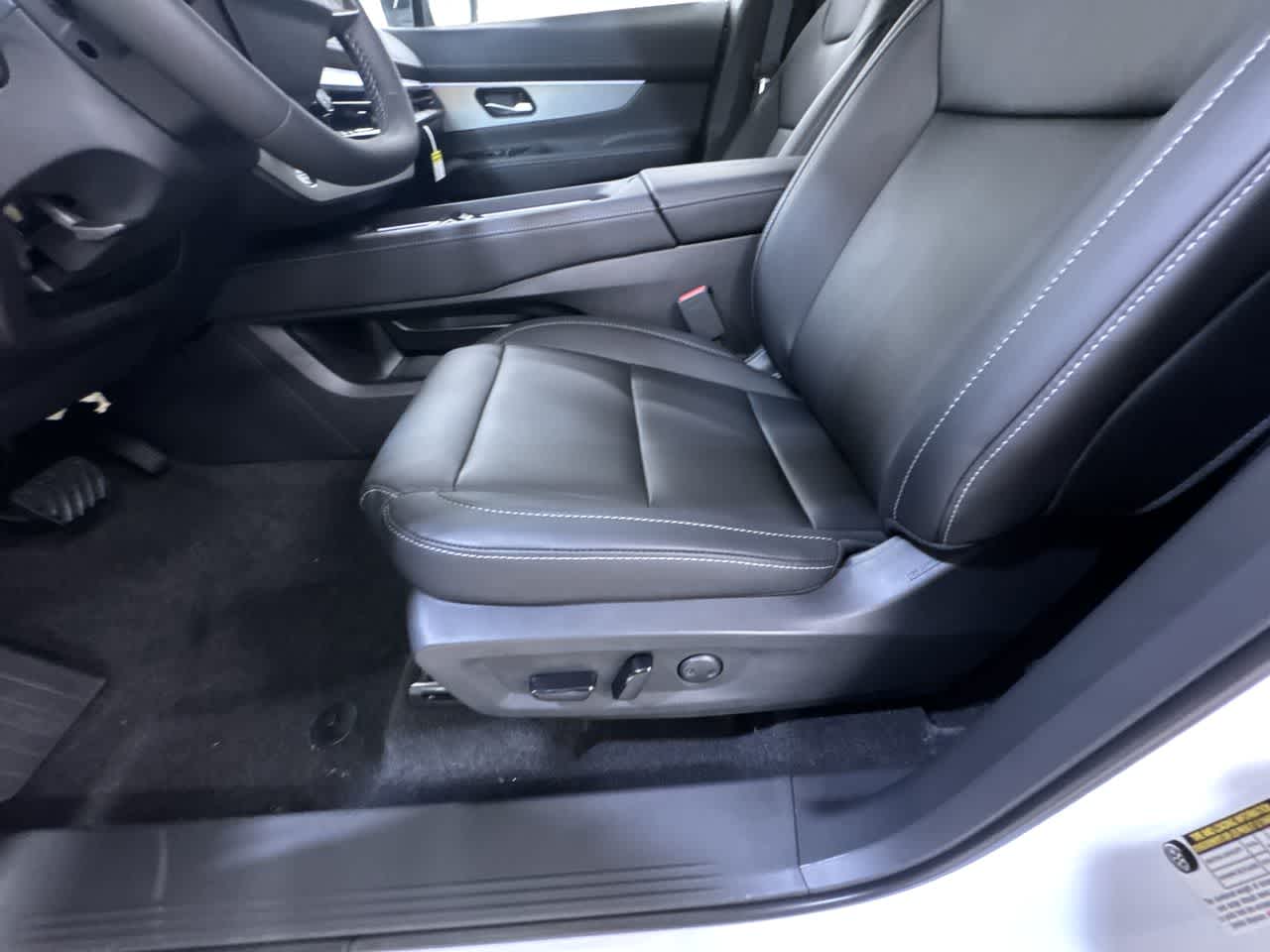 new 2025 Nissan Murano car, priced at $43,380
