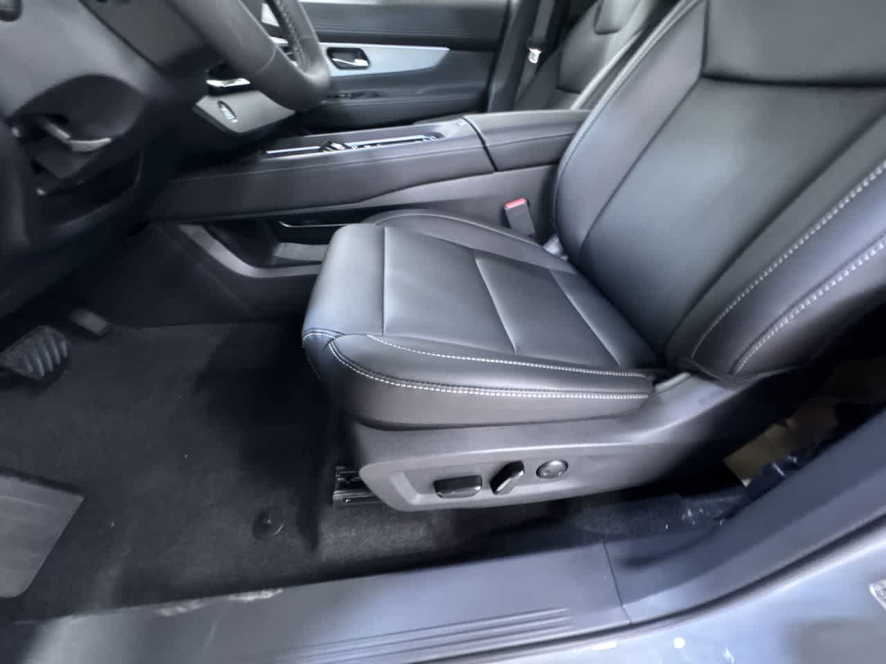 new 2025 Nissan Murano car, priced at $41,380