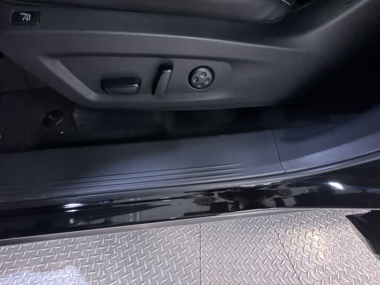 new 2025 Nissan Murano car, priced at $44,122