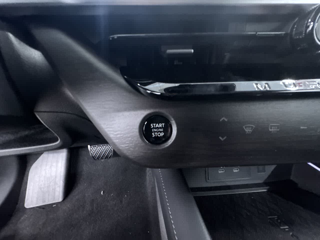 new 2025 Nissan Murano car, priced at $45,627