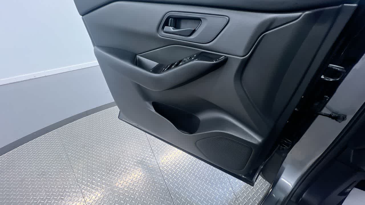 used 2025 Nissan Rogue car, priced at $29,995