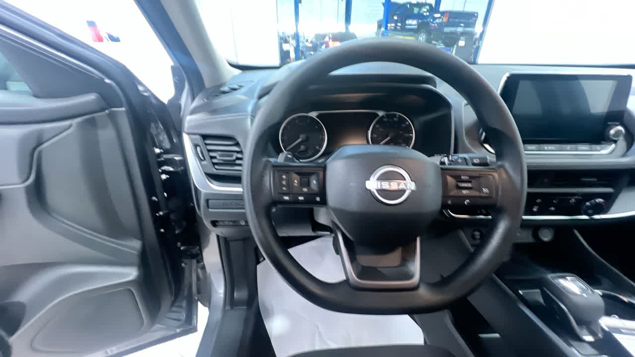 used 2025 Nissan Rogue car, priced at $29,995