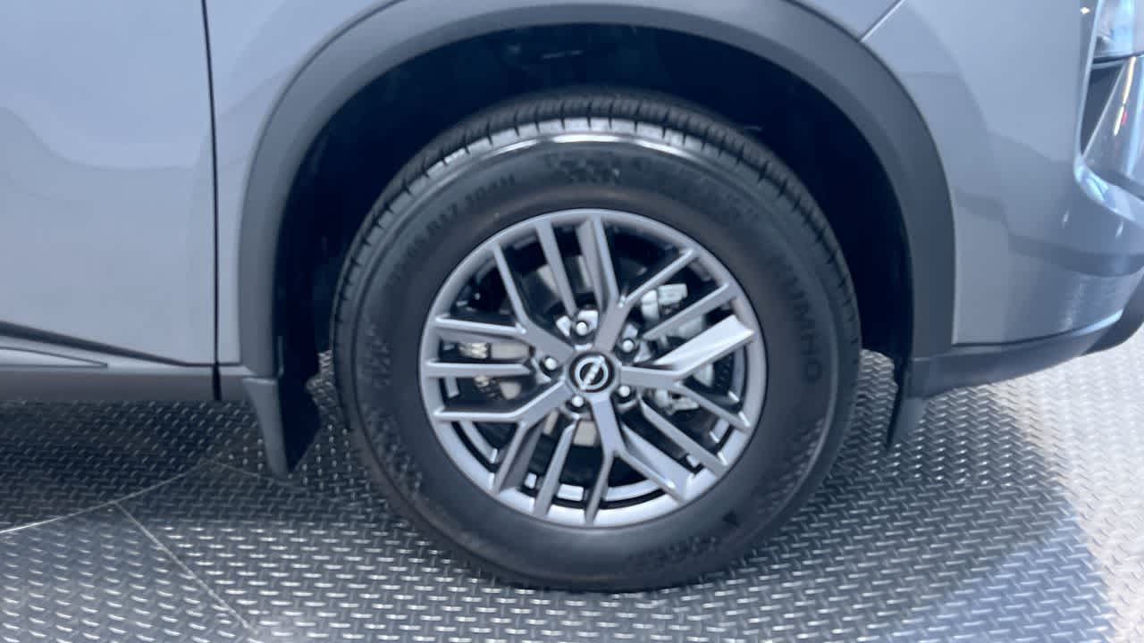 used 2025 Nissan Rogue car, priced at $29,995