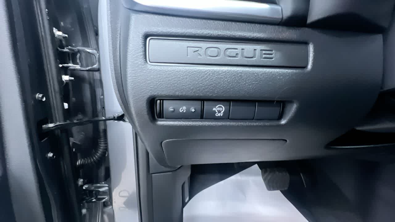 used 2025 Nissan Rogue car, priced at $29,995