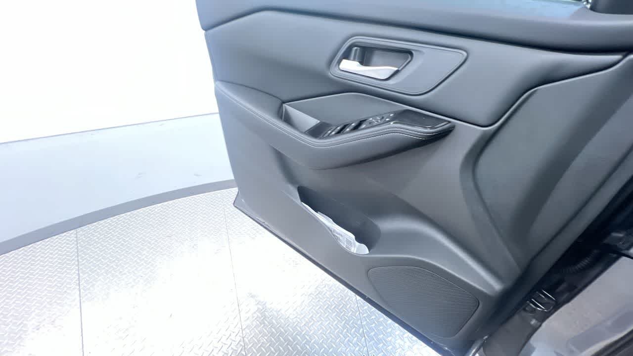 new 2025 Nissan Rogue car, priced at $33,385