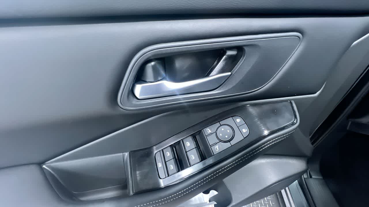 new 2025 Nissan Rogue car, priced at $33,385