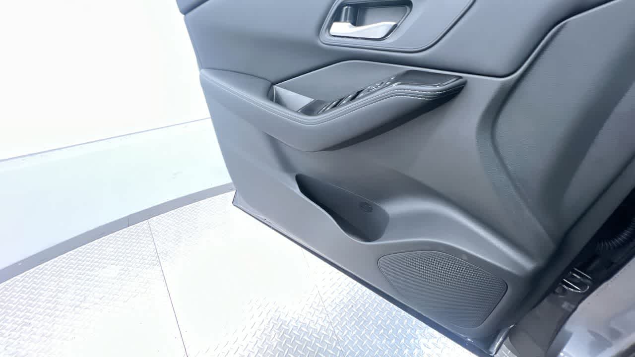 new 2025 Nissan Rogue car, priced at $31,576